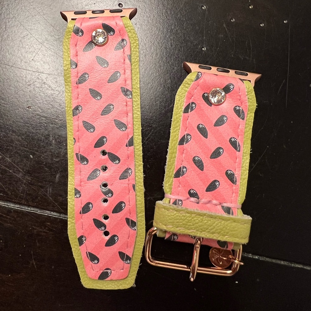 SparklBands Luxe Line Melon Delight on Lime lining.